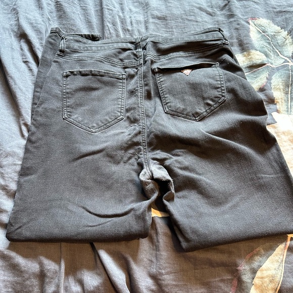 Black Guess jeans US size 31 - Picture 3 of 4